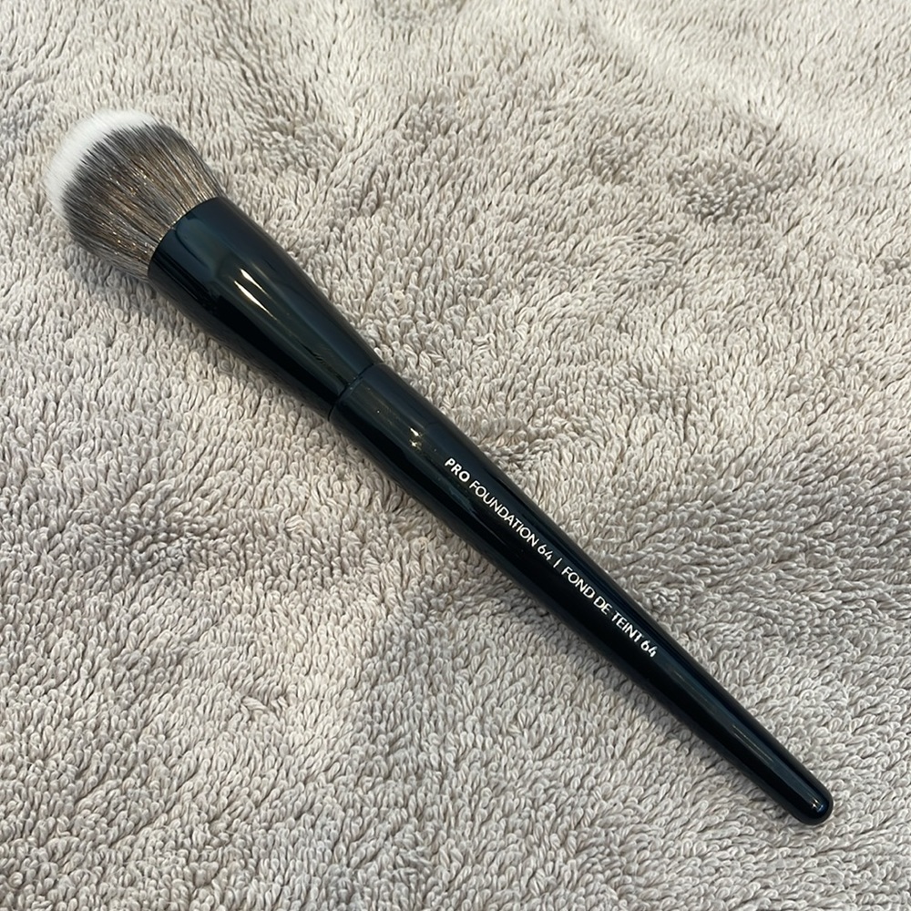 Brand New Sephora Pro Foundation Brush 64 - Picture 2 of 2